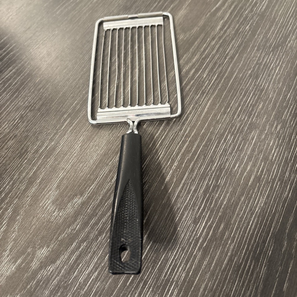 Vintage Ekco Tomato Slicer with Black Handle Stainless‎ USA